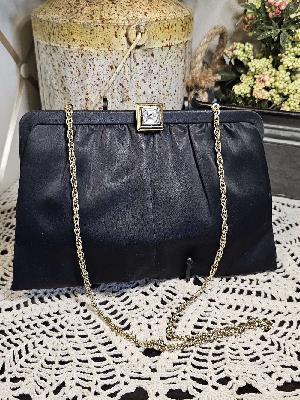 Vintage Classic Black Evening Clutch with Gold Chain